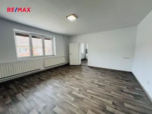 Pronájem bytu 2+1, Bzenec, Veselská, 75 m2