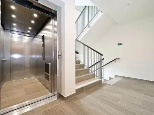 Pronájem bytu 2+kk, Praha - Třebonice, K metru, 57 m2