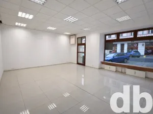 Pronájem obchodního prostoru, Karlovy Vary, Dr. Davida Bechera, 55 m2