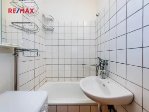 Prodej bytu 1+kk, Praha - Prosek, Vysočanská, 37 m2