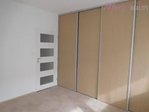 Pronájem bytu 2+1, Uherské Hradiště, Louky, 53 m2