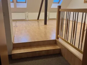 Pronájem kanceláře, Plzeň, Houškova, 136 m2