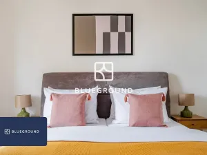 Pronájem bytu 2+kk, Praha - Karlín, Nekvasilova, 56 m2