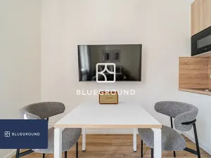 Pronájem bytu 1+kk, Praha - Bubeneč, Veletržní, 28 m2