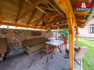 Prodej zemědělské usedlosti, Zásmuky - Nesměň, 161 m2