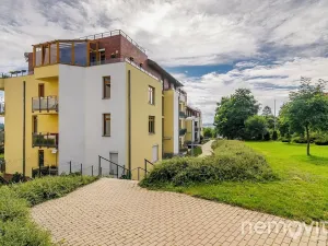 Pronájem bytu 2+kk, Praha - Prosek, Prosecká, 70 m2