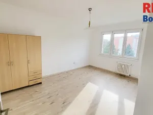 Pronájem bytu 2+1, Praha - Malešice, Ovčárská, 53 m2