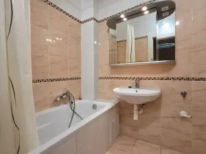 Pronájem bytu 2+kk, Praha - Vršovice, Slovinská, 43 m2