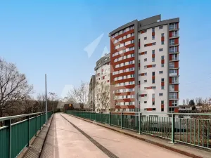 Prodej bytu 1+kk, Praha - Hloubětín, Nademlejnská, 37 m2