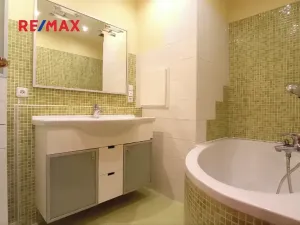 Pronájem bytu 3+kk, Praha - Vinoř, Uherská, 72 m2