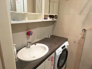 Pronájem bytu 2+1, Praha - Holešovice, 50 m2