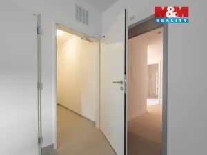 Prodej bytu 3+kk, Benešov, Dukelská, 83 m2