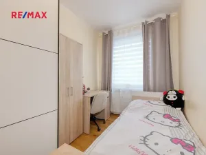 Prodej bytu 3+1, Praha - Letňany, Rýmařovská, 77 m2