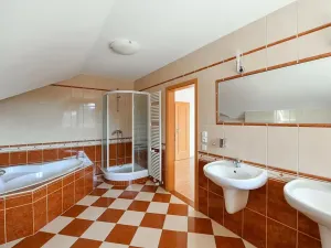 Prodej rodinného domu, Horoměřice, 350 m2