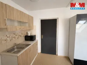 Pronájem bytu 1+kk, Jinočany, Náměstí 5. května, 19 m2