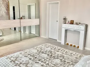 Pronájem bytu 4+kk, Praha - Strašnice, Zvěřinova, 117 m2