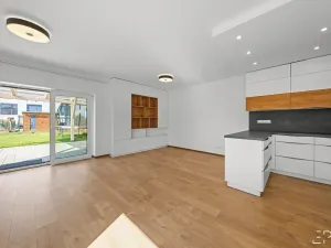 Pronájem rodinného domu, Praha - Vinoř, Lipoltická, 114 m2