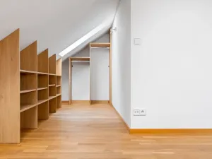 Prodej bytu 2+kk, Praha - Vršovice, Karpatská, 64 m2