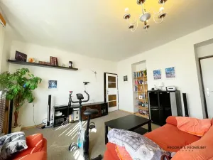 Pronájem bytu 3+1, Praha - Strašnice, Černokostelecká, 79 m2