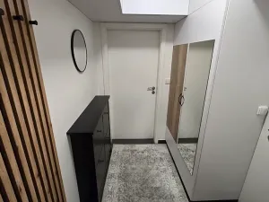 Pronájem bytu 1+kk, Jesenice, Hrnčířská, 40 m2