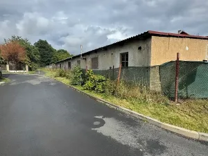 Pronájem garáže, Ostrov, 374 m2