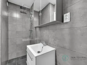 Pronájem bytu 2+kk, Hradec Králové, Pražská třída, 53 m2