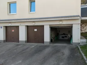 Prodej garáže, Praha - Smíchov, Štorkánova, 17 m2