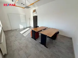 Pronájem kanceláře, Uherské Hradiště, Stojanova, 24 m2