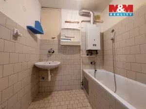 Prodej bytu 1+1, Klášterec nad Ohří - Miřetice u Klášterce nad Ohří, Pražská, 52 m2