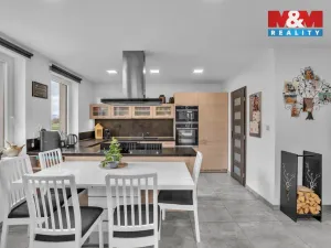 Prodej rodinného domu, Podhradí - Čejkovice, 225 m2