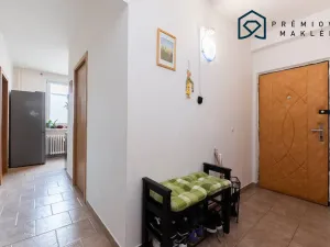 Prodej bytu 3+1, Bystřany, Pražská, 79 m2