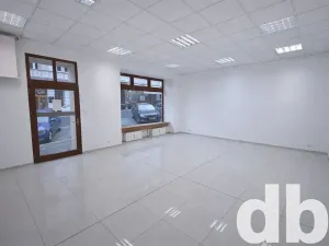 Pronájem obchodního prostoru, Karlovy Vary, Dr. Davida Bechera, 55 m2