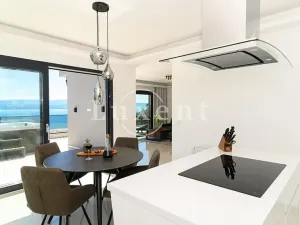 Prodej vily, Omiš, Chorvatsko, 460 m2