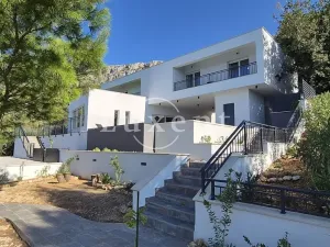 Prodej vily, Omiš, Chorvatsko, 240 m2