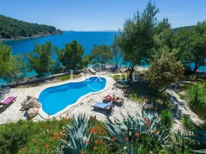 Prodej vily, Bol, Chorvatsko, 300 m2