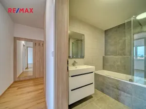 Pronájem bytu 2+kk, Nymburk, Bobnická, 52 m2