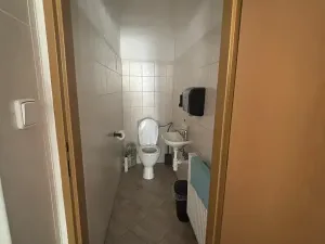 Pronájem obchodního prostoru, Náměšť nad Oslavou, Masarykovo nám., 42 m2