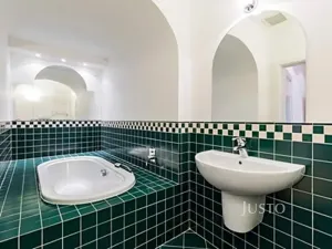 Pronájem bytu 4+1, Praha, Vlašská, 170 m2