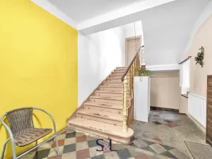 Prodej rodinného domu, Mimoň, nám. 1. máje, 256 m2