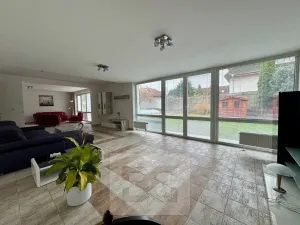 Pronájem rodinného domu, Česká, 200 m2