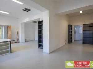 Prodej kanceláře, Chrudim - Chrudim IV, Lupáčova, 612 m2