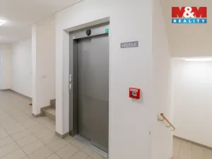 Pronájem bytu 2+kk, Čelákovice, náměstí 5. května, 60 m2