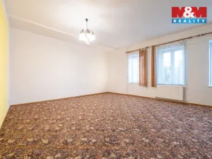 Prodej bytu 3+1, Nový Bor - Arnultovice, Gen. Svobody, 183 m2