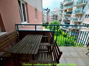 Pronájem bytu 2+kk, Praha - Strašnice, Gutova, 55 m2