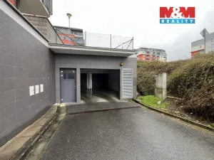 Pronájem garážového stání, Zlín, Zelinova, 14 m2