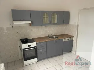 Pronájem bytu 1+1, Praha - Čakovice, Cukrovarská, 34 m2