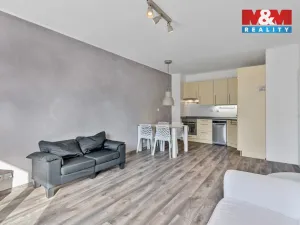 Pronájem bytu 2+kk, Hostivice, B. Němcové, 52 m2