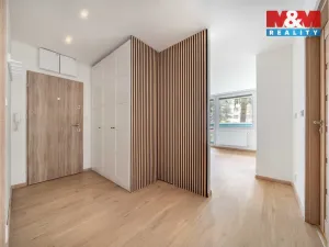 Prodej bytu 3+kk, Praha - Prosek, Veltruská, 54 m2