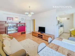 Pronájem bytu 2+kk, Praha - Vinohrady, Vinohradská, 51 m2