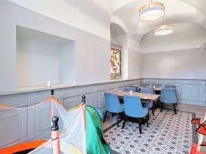 Pronájem restaurace, Dobříš, náměstí Svobody, 419 m2